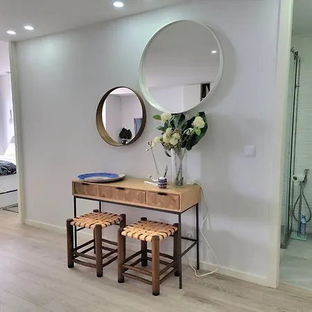 Front - Sea And Sunset Views 아파트 포보아데바짐